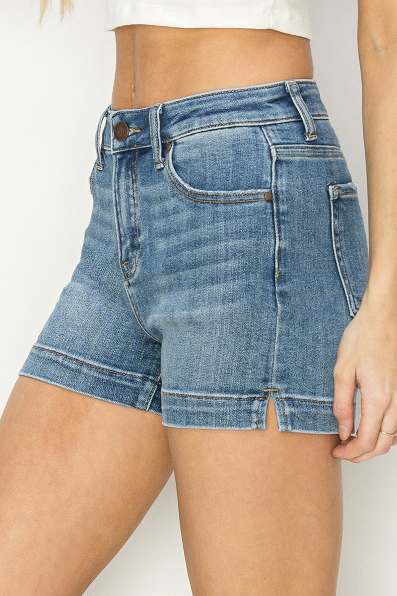 High Rise Side Slit Basic Risen Shorts