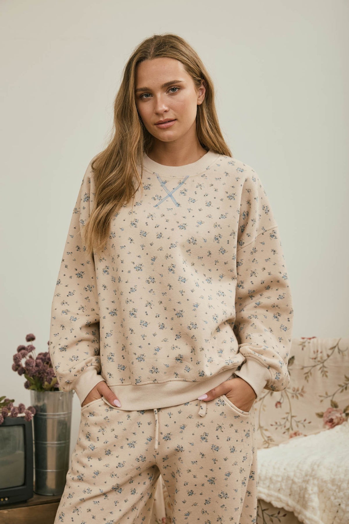Ditsy Floral Crew Neck Sweatshirt