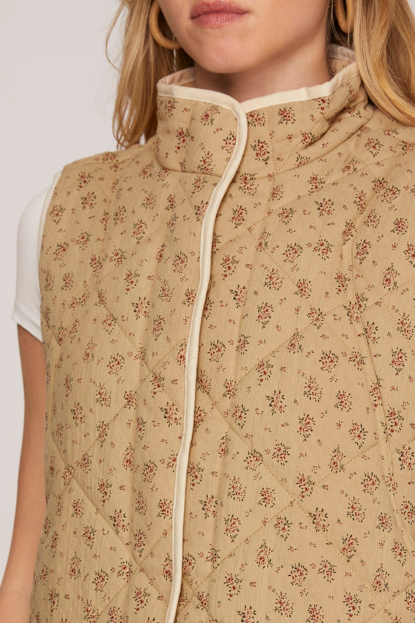 Floral Quilted Vest-Taupe