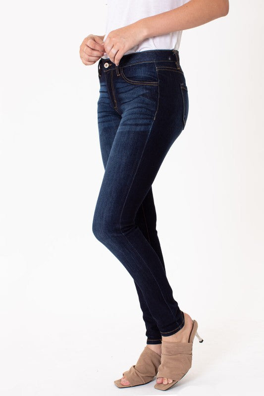The Chelsie Dark Wash Kancan Jeans