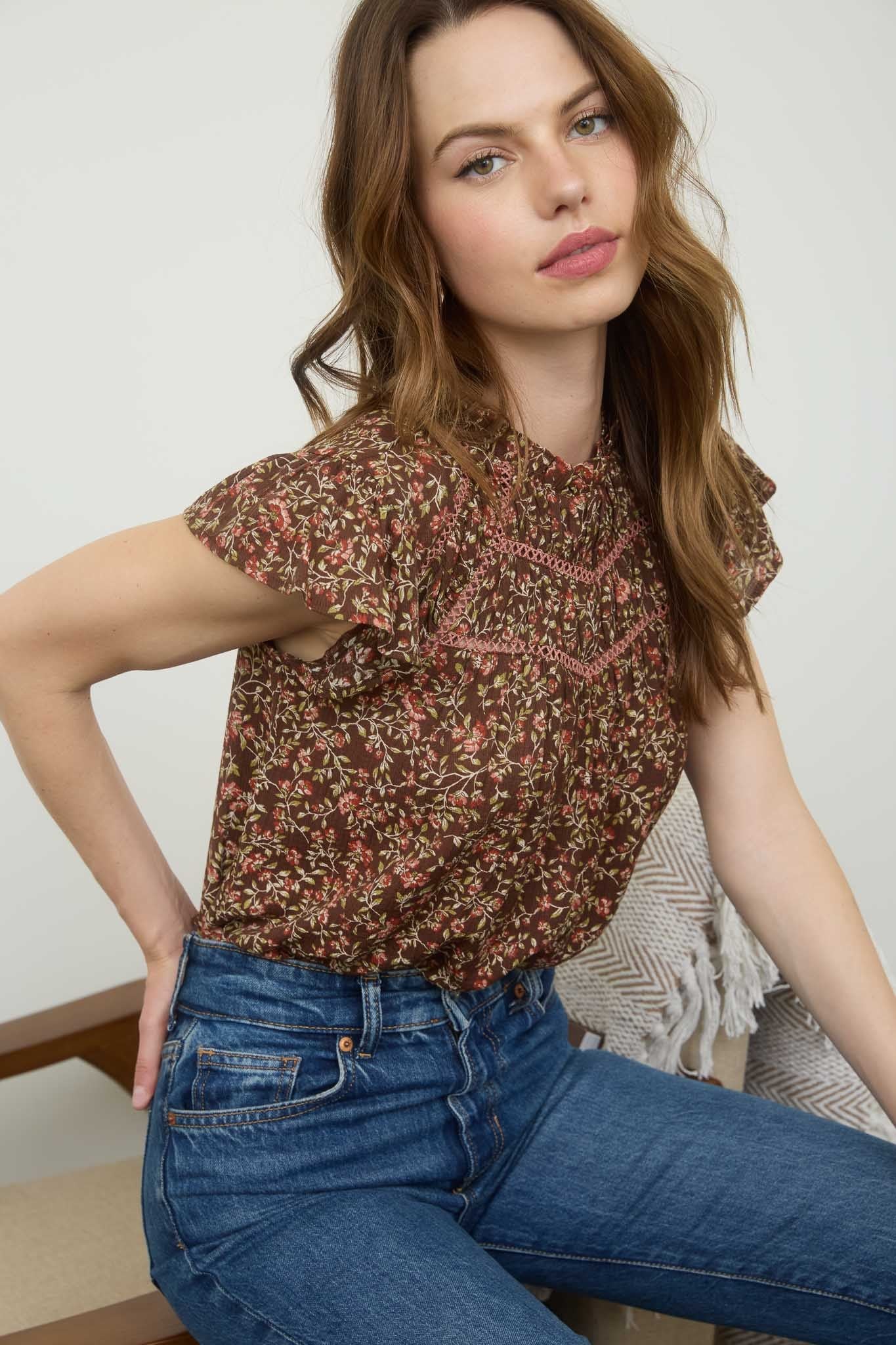 Floral Ruffle Short Sleeve Top