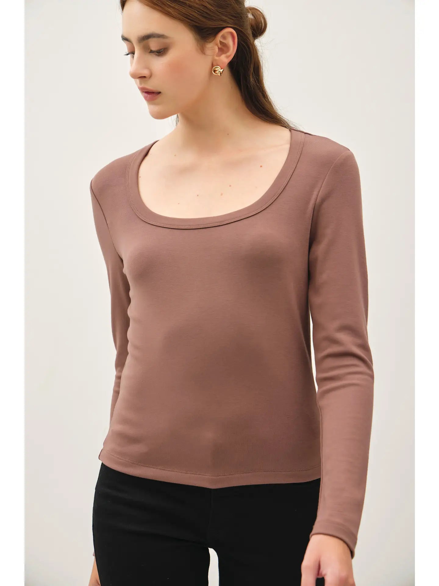 Basic Scoop Long Sleeve Top